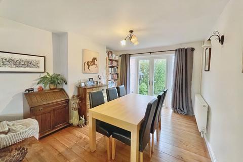 3 bedroom semi-detached house for sale, Highfield Road, Stratford-upon-Avon CV37