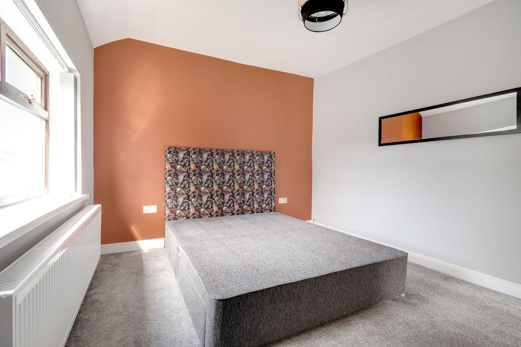 Bedroom 1 (Double)