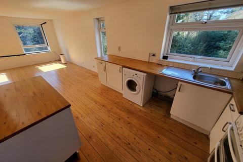 2 bedroom apartment to rent, Branksome Wood Road, Bournemouth