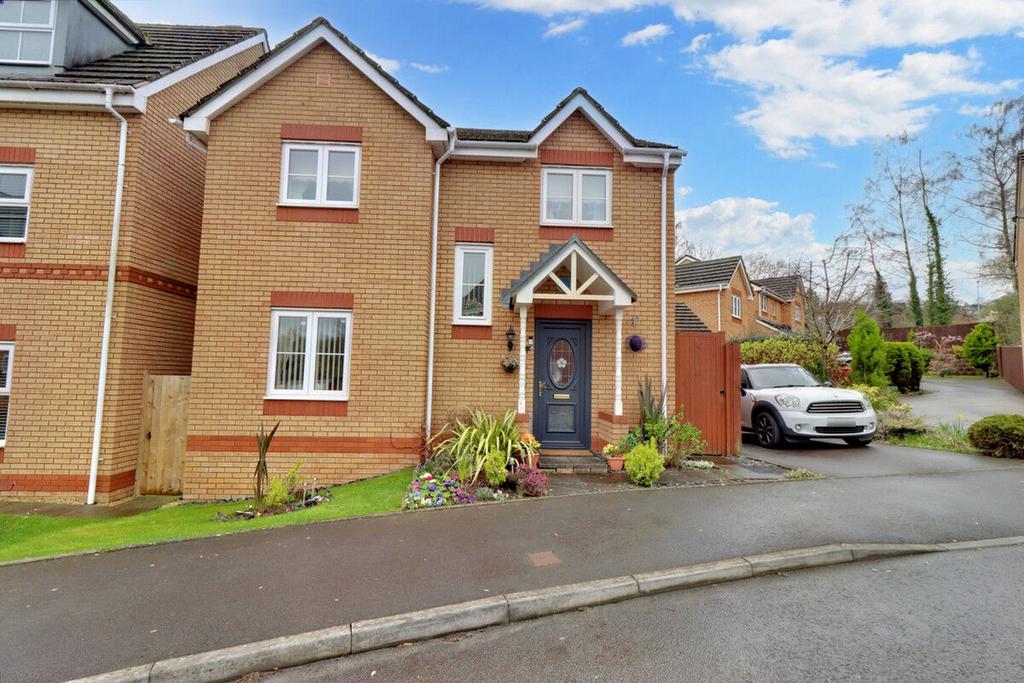 Churchwood, Pontypool 4 bed detached house for sale £360,000