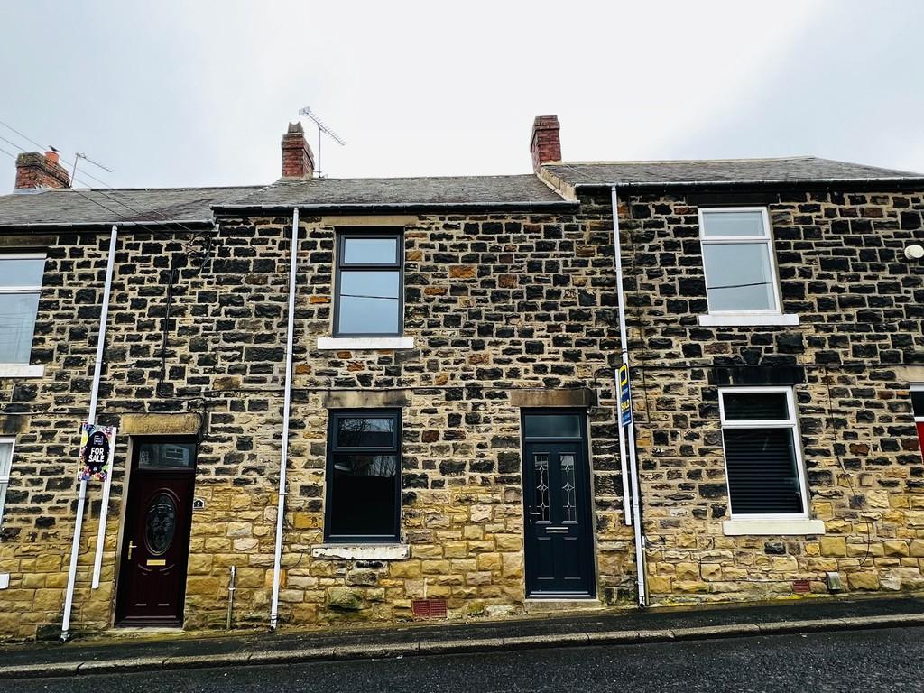 Stoney Lane, Springwell Village 2 bed terraced house £750 pcm (£173 pw)