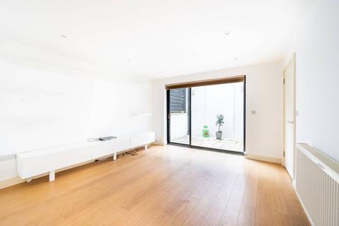 1 bedroom flat for sale - Wandsworth Road, Clapham, London, SW8