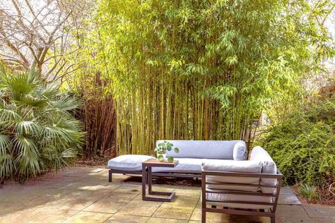 29 Queens Road, Twickenham, TW1 4EZ