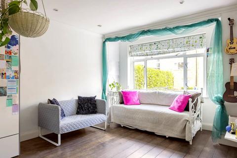 29 Queens Road, Twickenham, TW1 4EZ