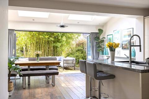 29 Queens Road, Twickenham, TW1 4EZ