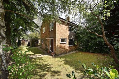 3 bedroom semi-detached house for sale, Merlin Avenue, Knutsford