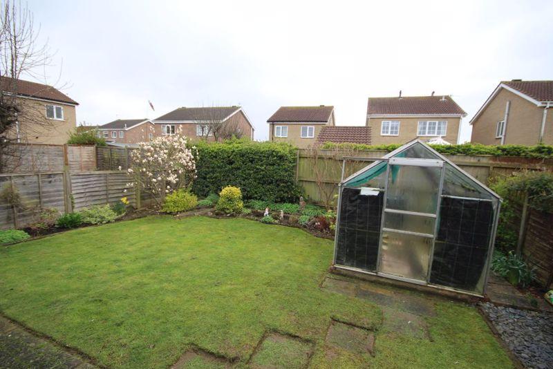 Rear garden photo 2