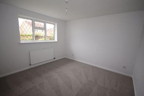 27 Bishopthorpe Road, Cleethorpes, DN35 0TA