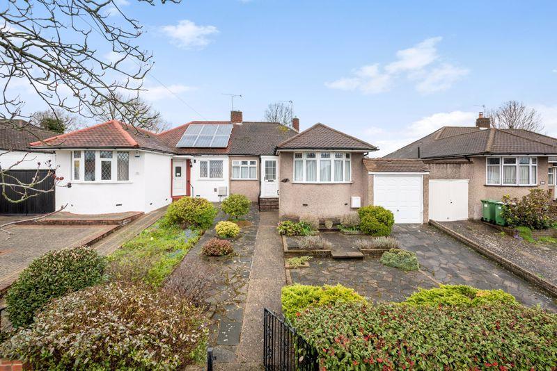Longmead Drive, Sidcup, DA14 4NY 2 bed semidetached house £475,000