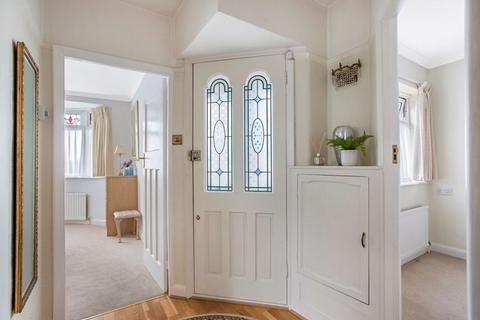 107 Longmead Drive, Sidcup, DA14 4NY