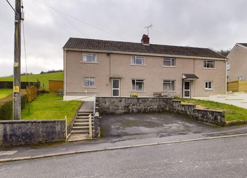 Cwmdwyfran, Bronwydd Arms, Carmarthen 3 bed semidetached house £179,950