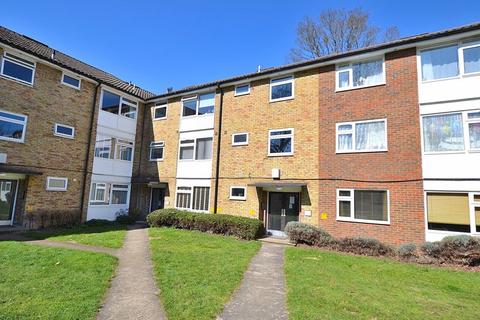 1 bedroom apartment to rent - Upper Park Road, Bromley
