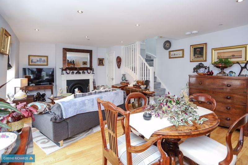Sitting/Dining Room