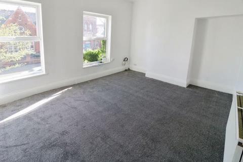 2 bedroom terraced house for sale, St. Georges Road, Hull