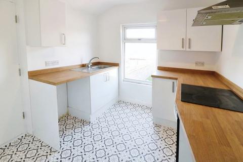 2 bedroom terraced house for sale, St. Georges Road, Hull