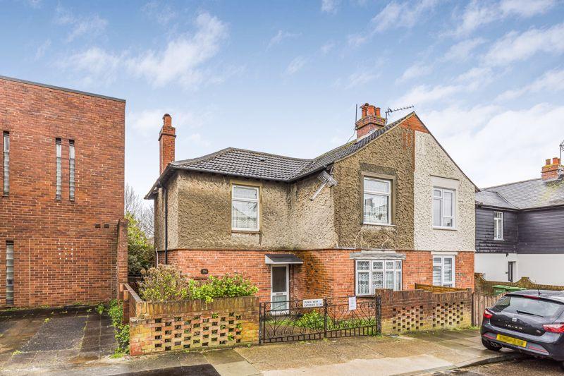 Sixth Avenue, Cosham 3 bed semidetached house for sale £257,000