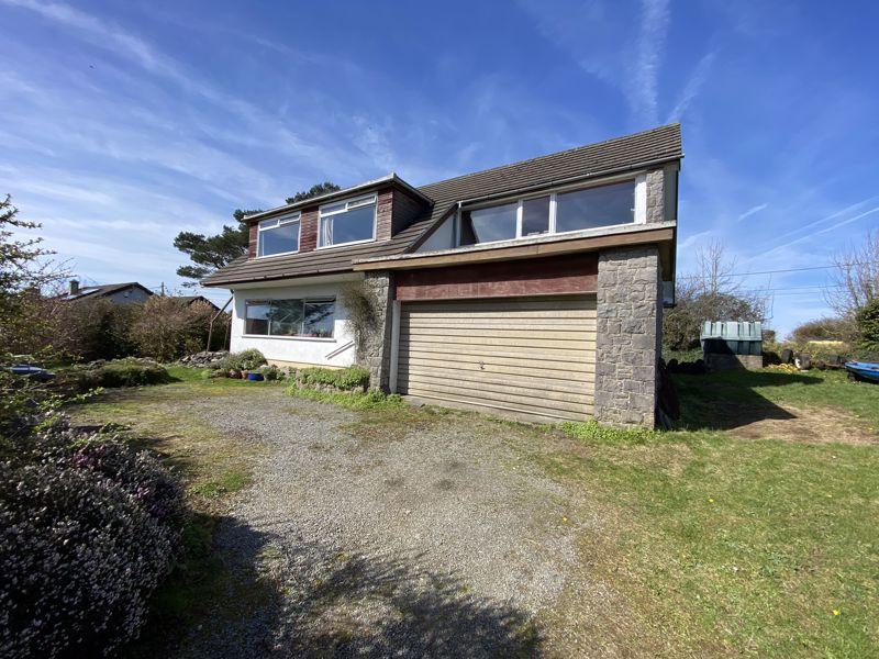 Talwrn, Isle of Anglesey 5 bed detached bungalow £299,950