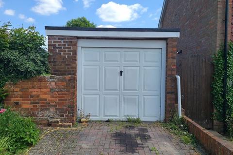 49 School Road, Upper Beeding, Steyning, BN44 3HY
