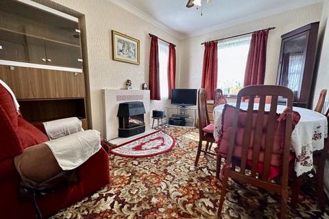 4 bedroom semi-detached house for sale, Croft Green, Dunstable