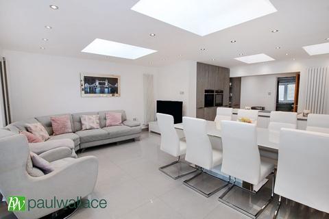 Northside Barrow Lane, Cheshunt, Waltham Cross, EN7 5LN