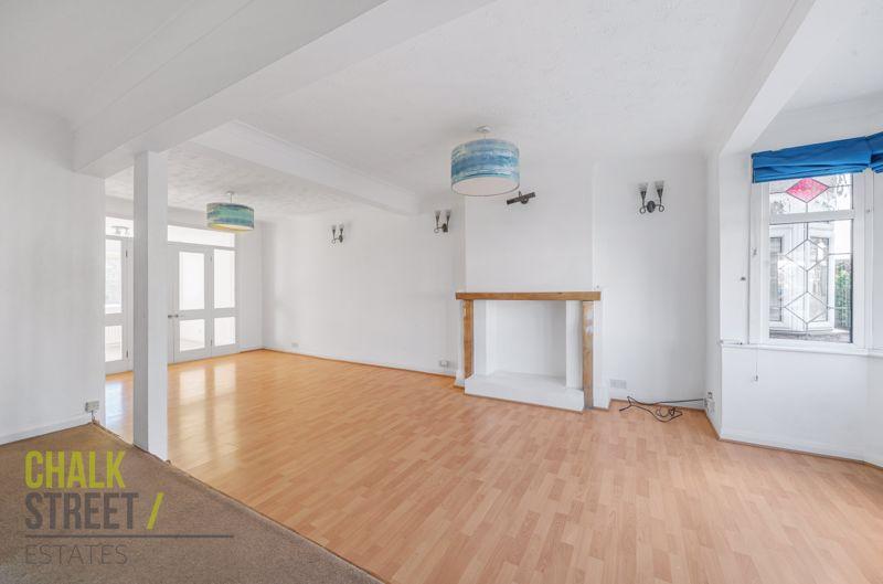 Grosvenor Drive, Hornchurch, RM11 3 bed semidetached house for sale