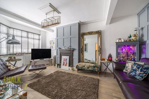 106 Hubert Road, Rainham, RM13 8AH