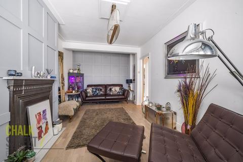 106 Hubert Road, Rainham, RM13 8AH