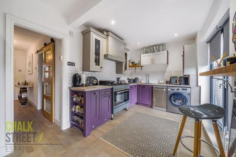 106 Hubert Road, Rainham, RM13 8AH