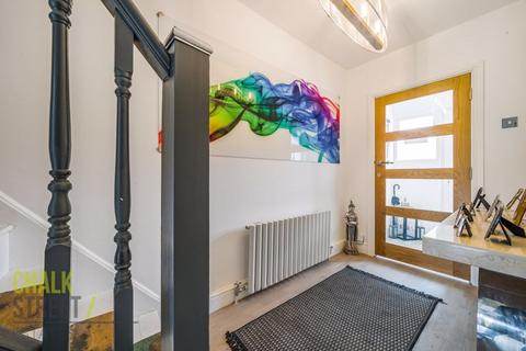 106 Hubert Road, Rainham, RM13 8AH