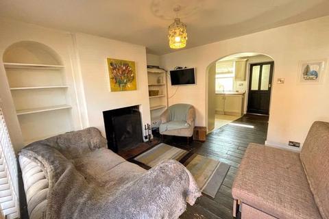 2 bedroom cottage to rent, Charles Street, Tring