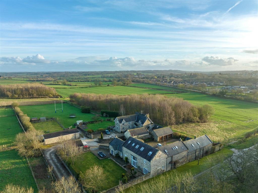 Forest Moor Road, Knaresborough, HG5 8LT 4 bed barn conversion £900,000