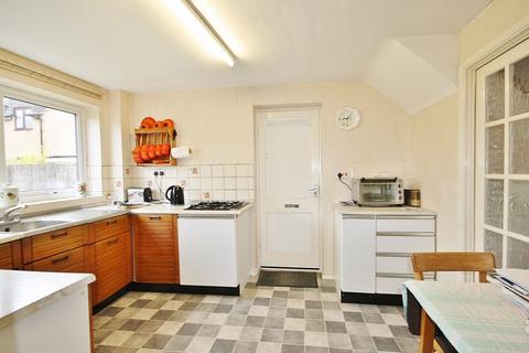 37 Feilden Close, Ducklington, Witney, OX29 7XF