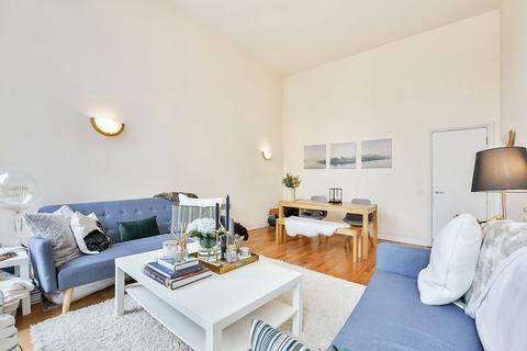 1 bedroom apartment to rent, Naylor Building West, Commercial Road, London