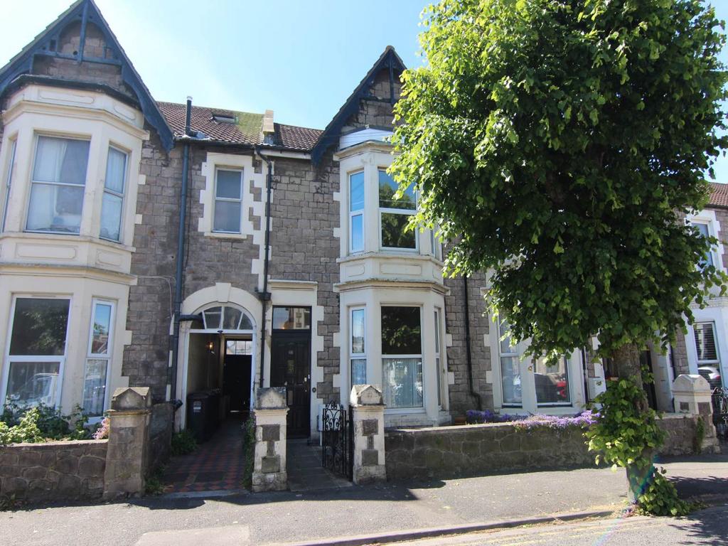 Clevedon Road, WestonsuperMare, North Somerset 2 bed flat £750 pcm