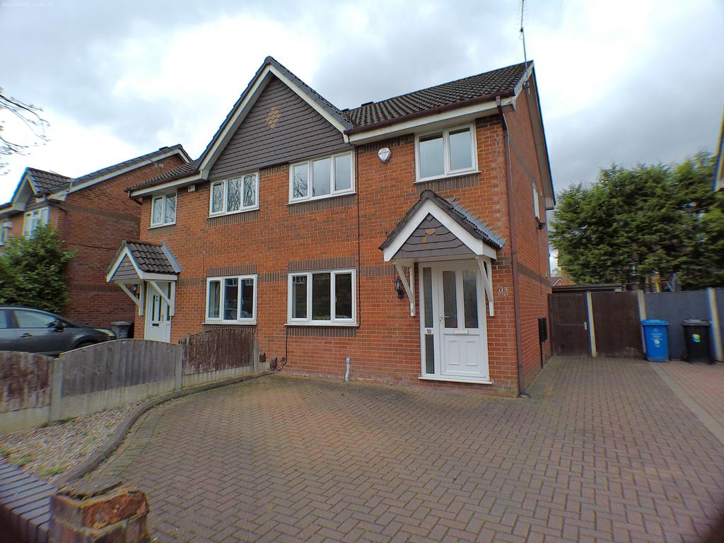 Kenyon Avenue, Sale M33 3 bed semidetached house £1,395 pcm (£322 pw)