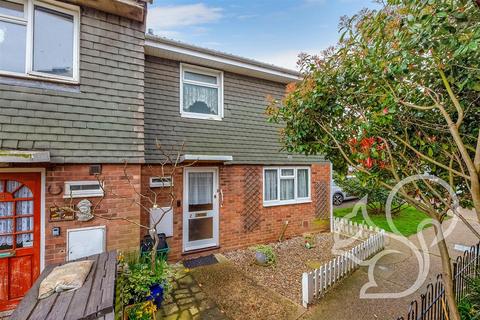 2 Grays Close, West Mersea, Colchester, CO5 8QU