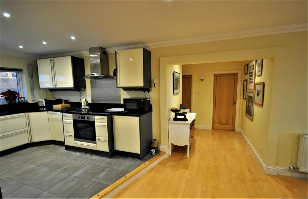 AA KITCHEN &amp; HALLWAY.JPG