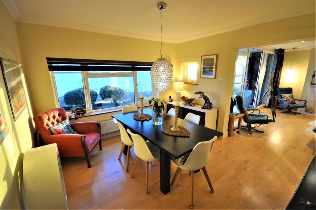 Aa dining room to lounge.jpg