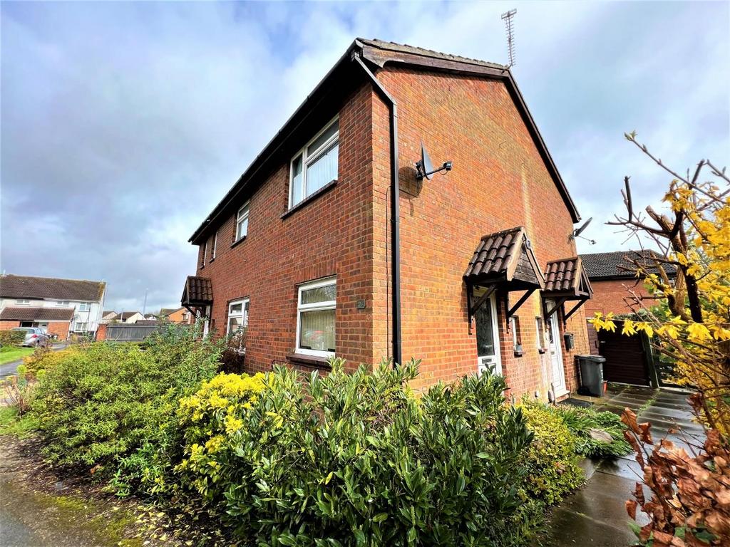 Lapwing Close, Covingham 1 bed terraced house for sale £165,000