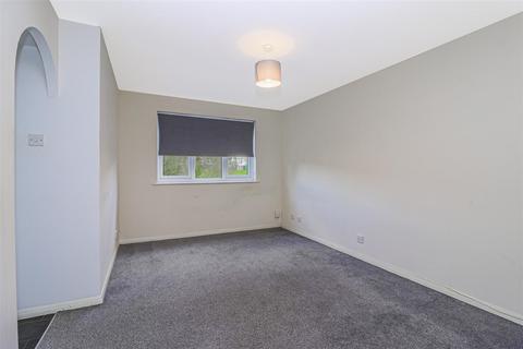 undefined, Parrotts Field, Hoddesdon