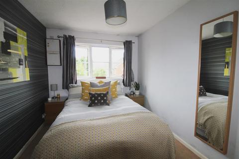 51 Autumn Drive, Sutton, SM2 5BB
