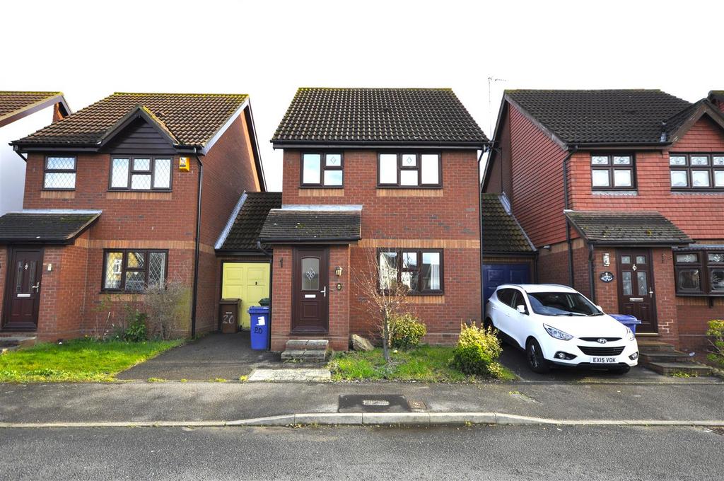 Daniel Close, Chafford Hundred, Grays 3 bed terraced house £1,550 pcm (£358 pw)
