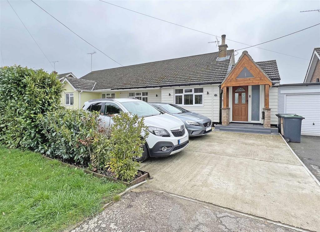 Evelyn Road, Great Leighs, Chelmsford 2 bed bungalow £450,000
