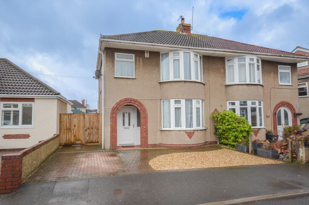 Quakers Road, Downend, Bristol, BS16 6JE 3 bed semidetached house for