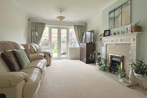 11 Pintail Crescent, Great Notley, Braintree, CM77 7WR