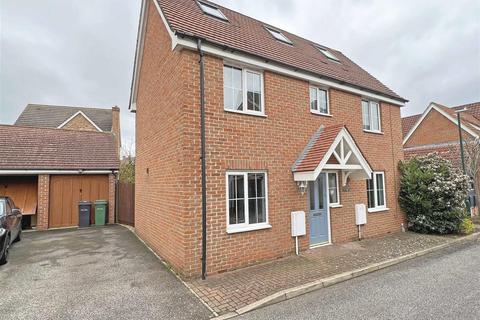 7 Crofters Walk, Braintree, CM77 7GP