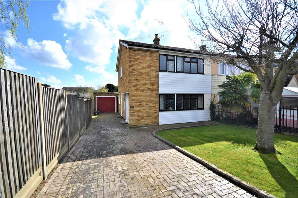 Devonshire Road, Southminster 3 bed semidetached house for sale £350,000