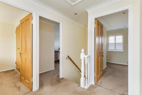 26 Windmill View, Brighton, BN1 8TU