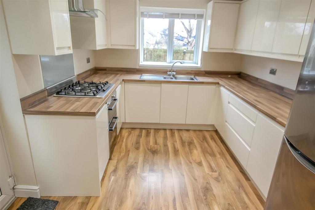 Foxglove Close, Newton Aycliffe 4 bed detached house £1,200 pcm (£277 pw)