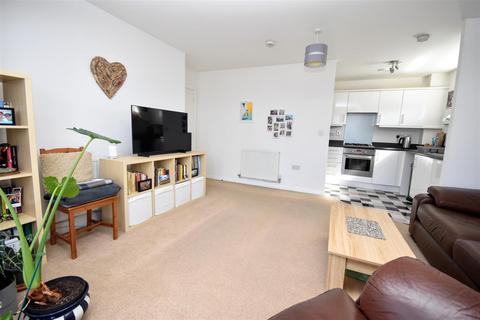 48 Eagle Close, Leighton Buzzard, LU7 4AT